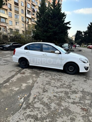 Hyundai Verna 2010, 352,000 km - 1.5 l - Bakı