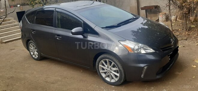 Toyota Prius V 2012, 381,000 km - 1.8 л - Bakı