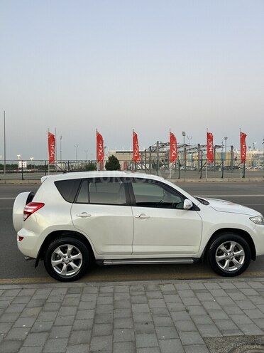 Toyota RAV4 2010, 111,000 km - 2.0 l - Bakı