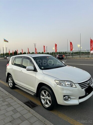 Toyota RAV4 2010, 111,000 km - 2.0 l - Bakı