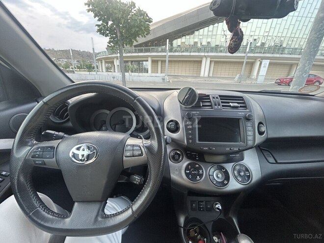 Toyota RAV4 2010, 111,000 km - 2.0 l - Bakı