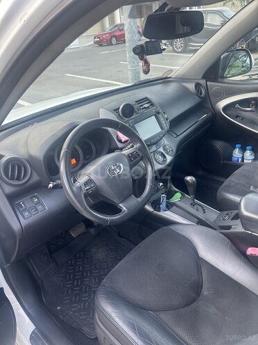 Toyota RAV4 2010, 111,000 km - 2.0 l - Bakı