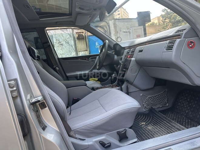 Mercedes E 280 1999, 306,000 km - 2.8 l - Bakı