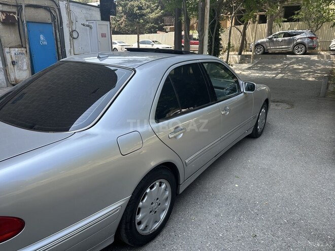 Mercedes E 280 1999, 306,000 km - 2.8 l - Bakı