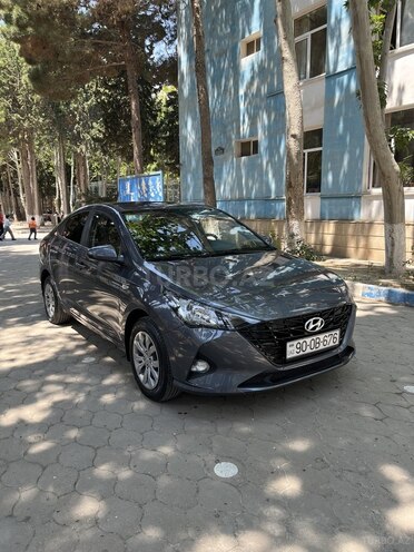 Hyundai Accent 2022, 39,300 km - 1.6 л - Sumqayıt
