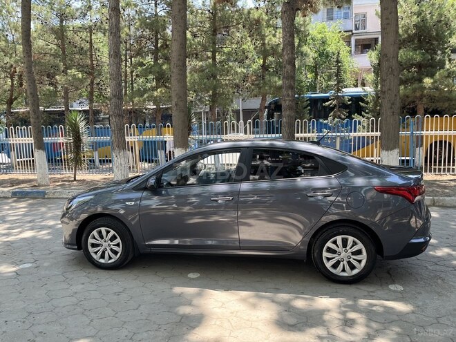 Hyundai Accent 2022, 39,300 km - 1.6 л - Sumqayıt