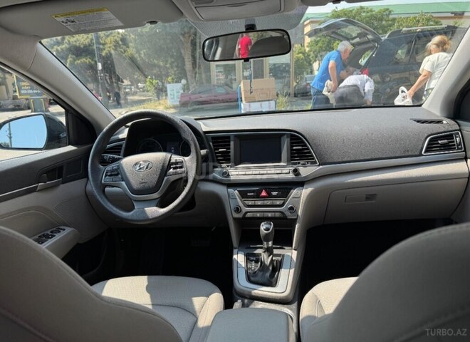 Hyundai Elantra 2017, 103,000 km - 2.0 l - Bakı