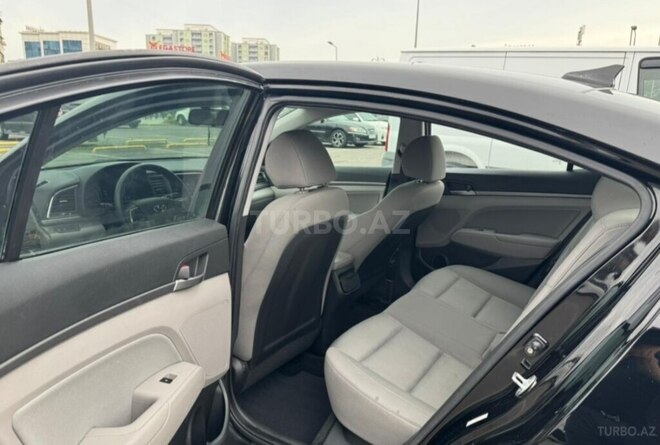 Hyundai Elantra 2017, 103,000 km - 2.0 l - Bakı