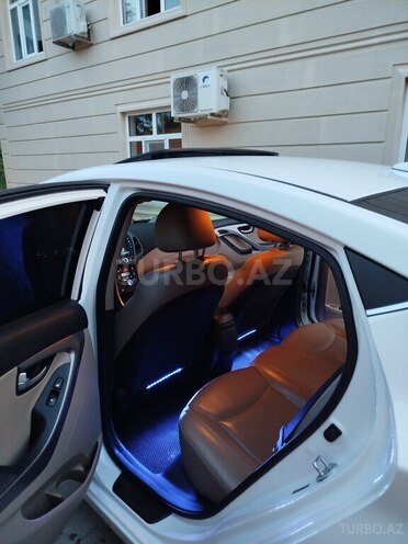 Hyundai Elantra 2014, 94,734 km - 1.8 l - Şirvan