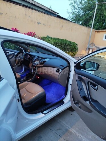 Hyundai Elantra 2014, 94,734 km - 1.8 l - Şirvan