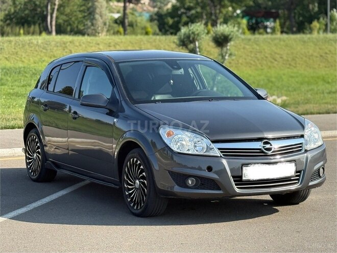 Opel Astra 2009, 290,000 km - 1.6 l - Gəncə