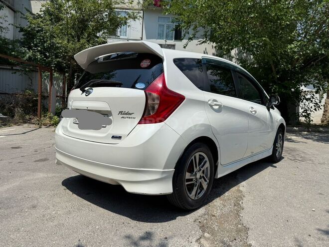 Nissan Note-2