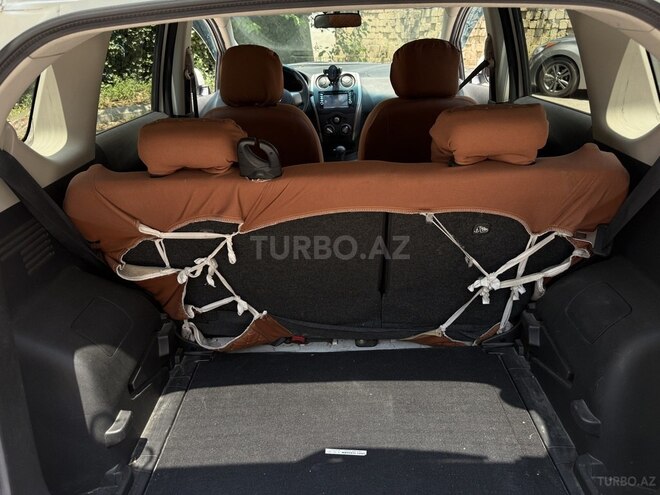 Nissan Note-5