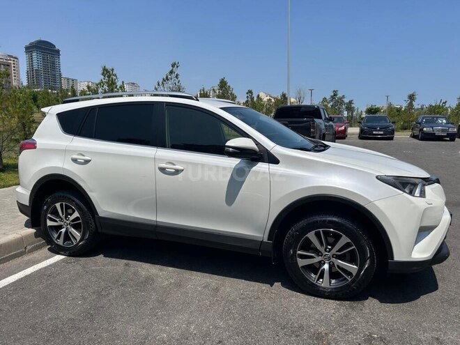 Toyota RAV4 2016, 135,500 km - 2.0 l - Bakı