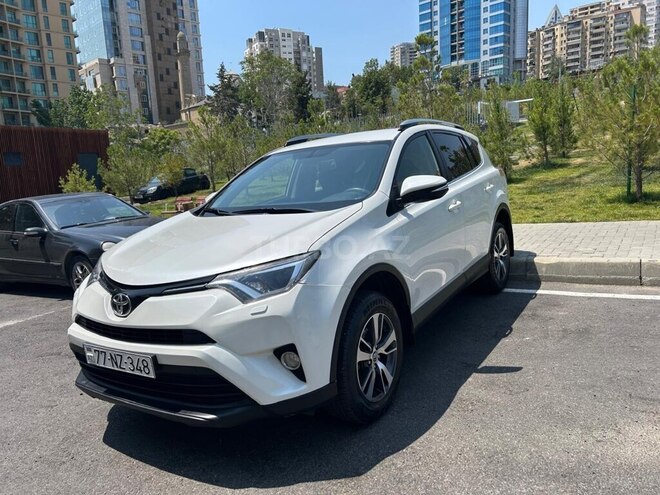Toyota RAV4 2016, 135,500 km - 2.0 l - Bakı