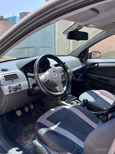 Opel Astra 2006, 380,000 km - 1.3 l - Bakı