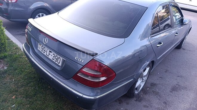 Mercedes E 220 d 2003, 370,000 km - 2.2 l - Bakı
