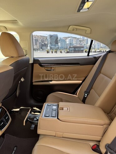 Lexus ES 300h 2017, 115,900 km - 2.5 l - Bakı