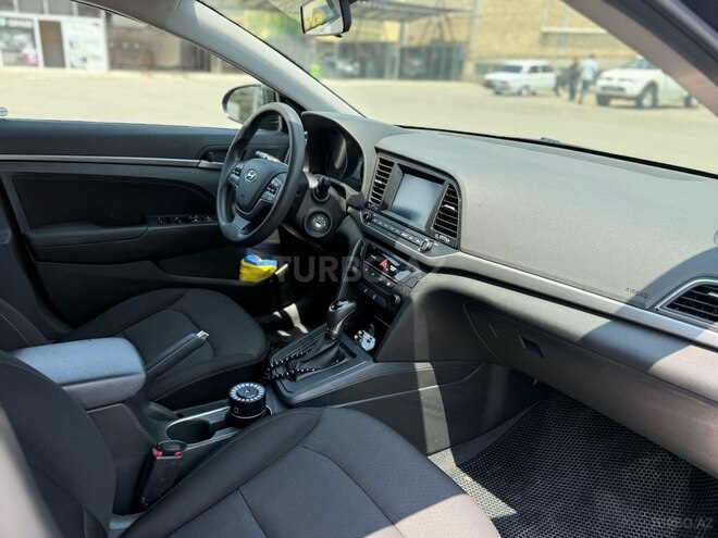 Hyundai Elantra 2017, 115,713 km - 2.0 l - Bakı