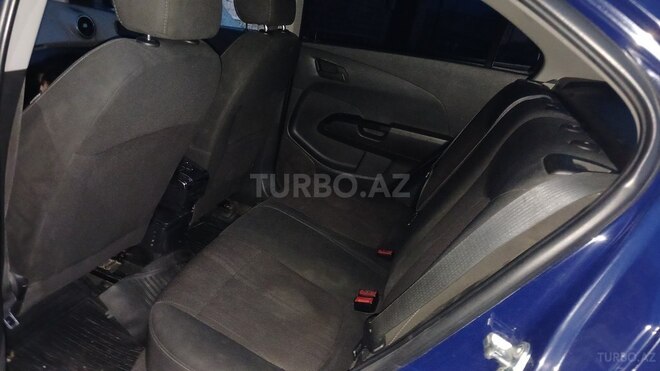 Chevrolet Aveo-6