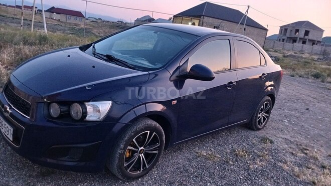 Chevrolet Aveo-7