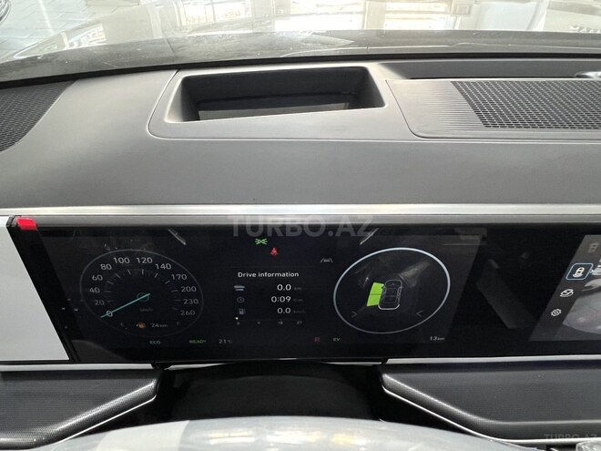 Hyundai Azera-18