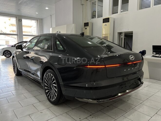 Hyundai Azera-6
