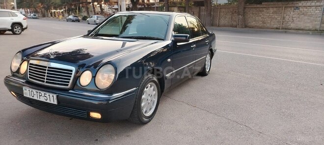 Mercedes E 230 1996, 321,456 km - 2.3 l - Bakı