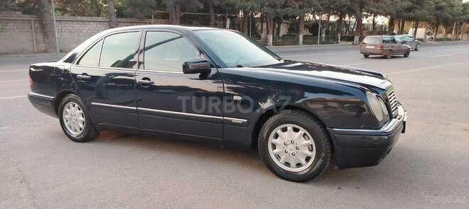 Mercedes E 230 1996, 321,456 km - 2.3 l - Bakı