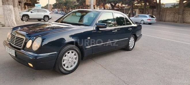 Mercedes E 230 1996, 321,456 km - 2.3 l - Bakı
