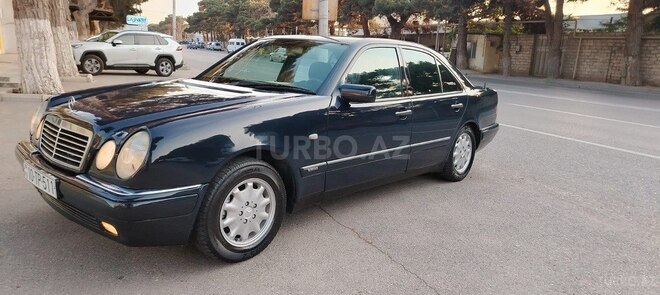 Mercedes E 230 1996, 321,456 km - 2.3 l - Bakı