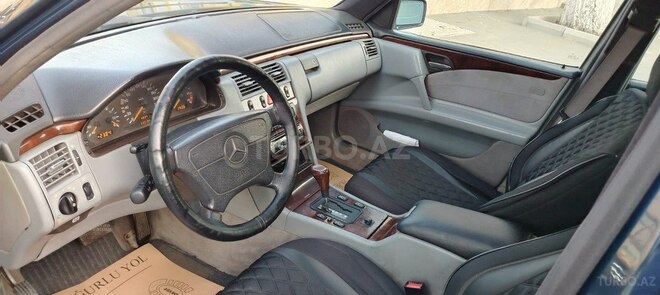 Mercedes E 230 1996, 321,456 km - 2.3 l - Bakı