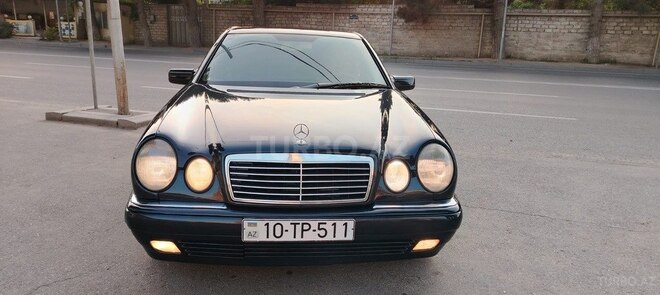 Mercedes E 230 1996, 321,456 km - 2.3 l - Bakı