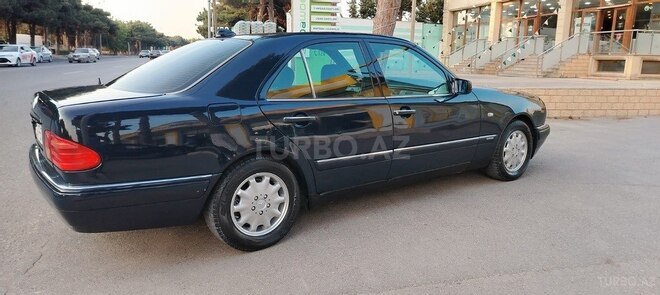 Mercedes E 230 1996, 321,456 km - 2.3 l - Bakı