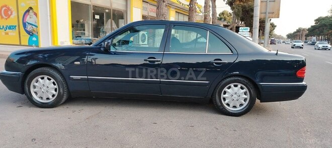 Mercedes E 230 1996, 321,456 km - 2.3 l - Bakı