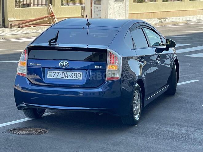 Toyota Prius-11