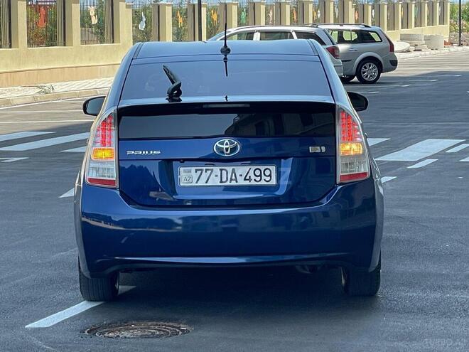 Toyota Prius-7