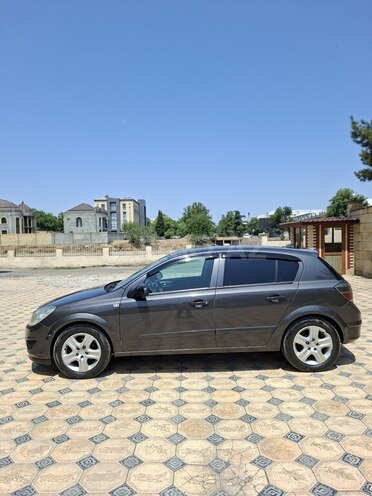 Opel Astra 2008, 307,000 km - 1.4 l - Gəncə