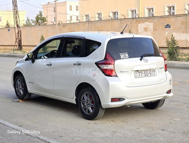 Nissan Note 2017, 87,000 km - 1.2 л - Bakı