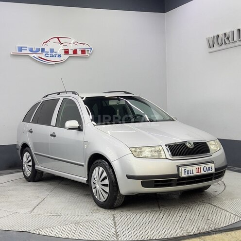 Skoda Fabia-1