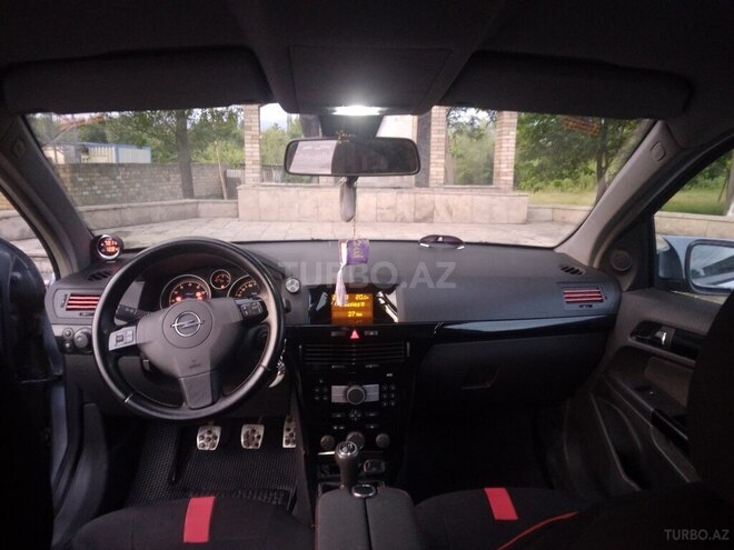 Opel Astra 2005, 226,000 km - 1.4 l - Qax