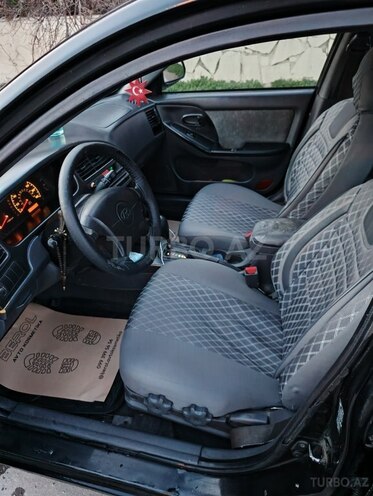 Hyundai Elantra 2003, 337,124 km - 2.0 л - Bakı