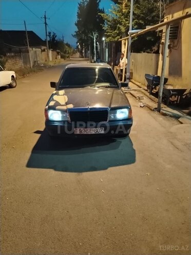 Mercedes 190 1992, 250,000 km - 2.0 l - Cəlilabad