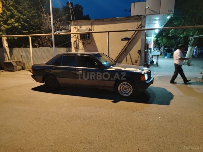 Mercedes 190 1992, 250,000 km - 2.0 l - Cəlilabad