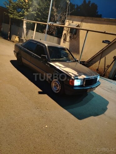 Mercedes 190 1992, 250,000 km - 2.0 l - Cəlilabad