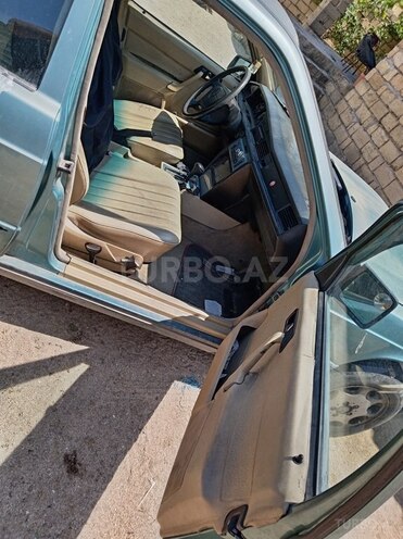 Mercedes 190 1992, 67,103 km - 2.3 l - Bakı