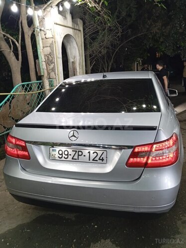 Mercedes E 220 d 2009, 242,000 km - 2.2 l - Bakı