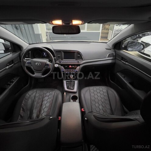 Hyundai Elantra 2018, 52,000 km - 2.0 l - Sumqayıt