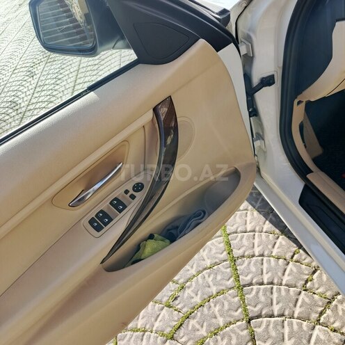 BMW 330 2015, 165,000 km - 2.0 l - Bakı