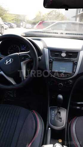Hyundai Accent 2012, 300,000 km - 1.6 l - Bakı